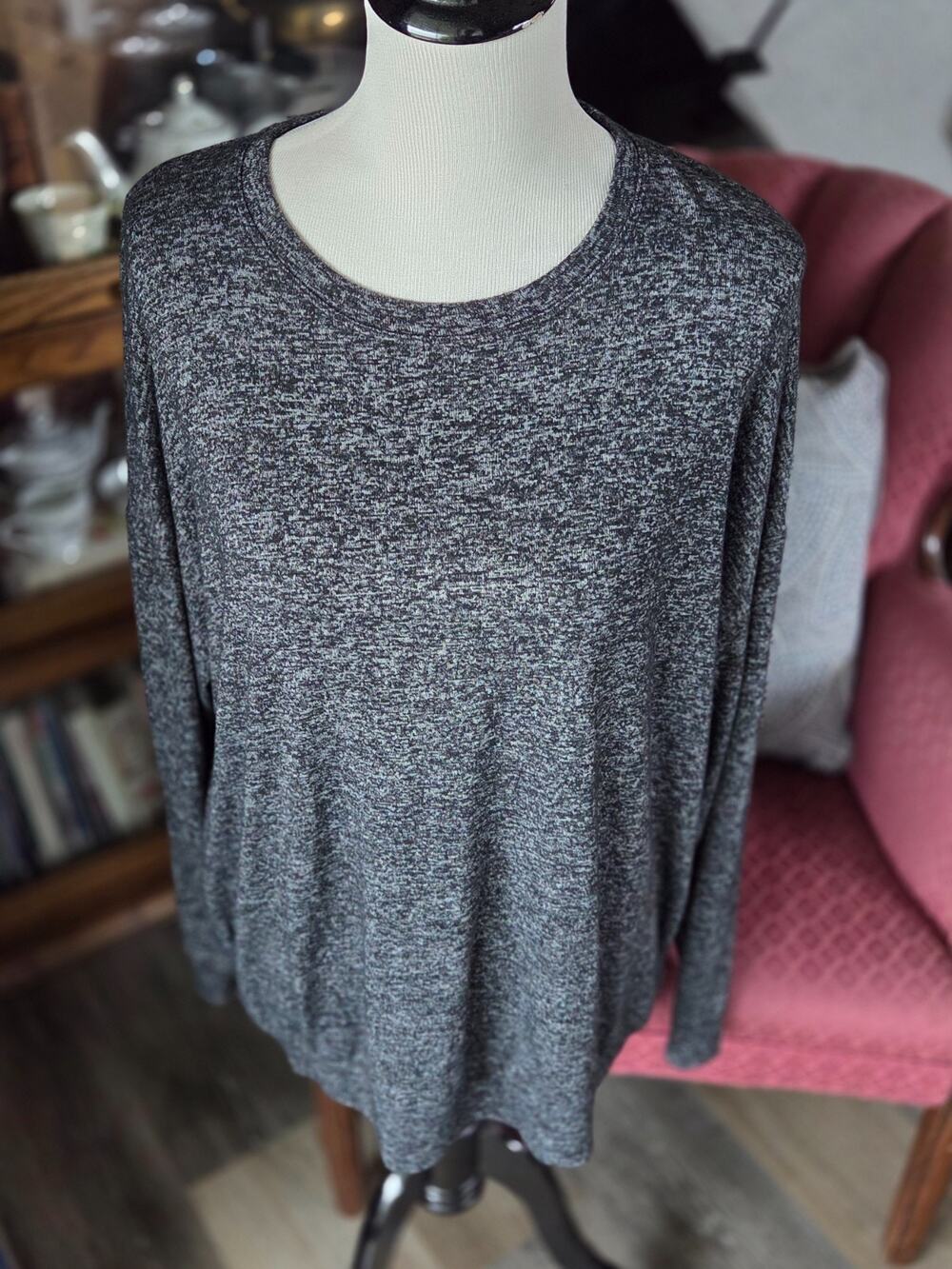 Athleta Heather Gray Coaster Cozy Sweatshirt Large L Pullover Crewneck Fall